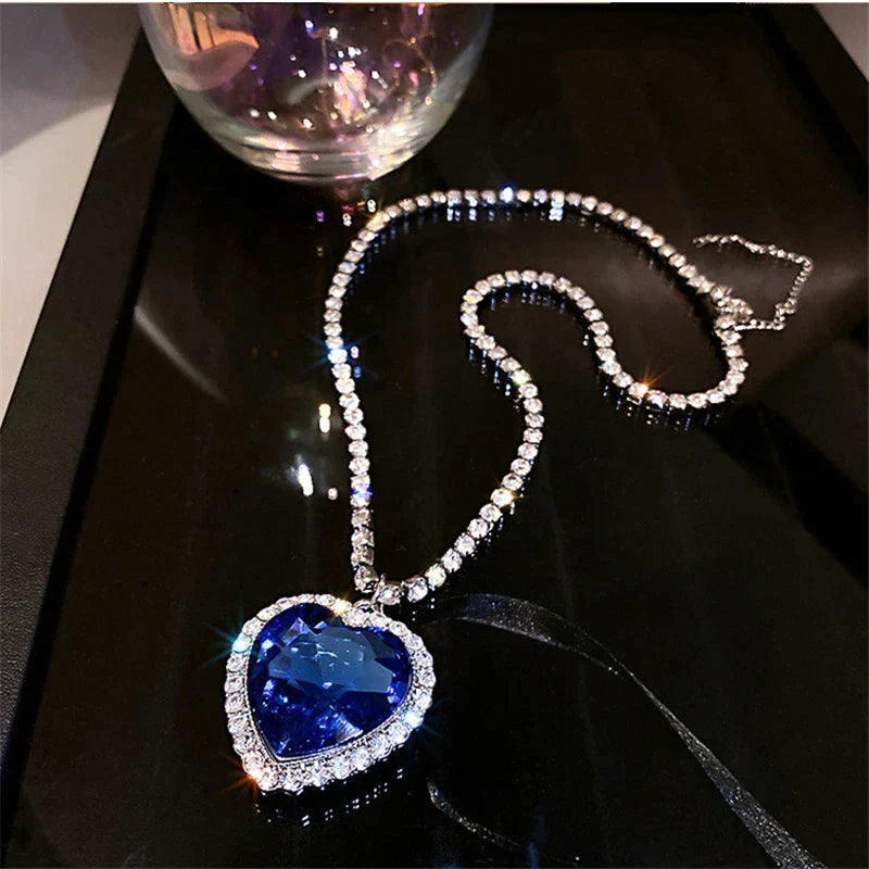 Blue Heart Kristal Ketting | Elegant en Stijlvol