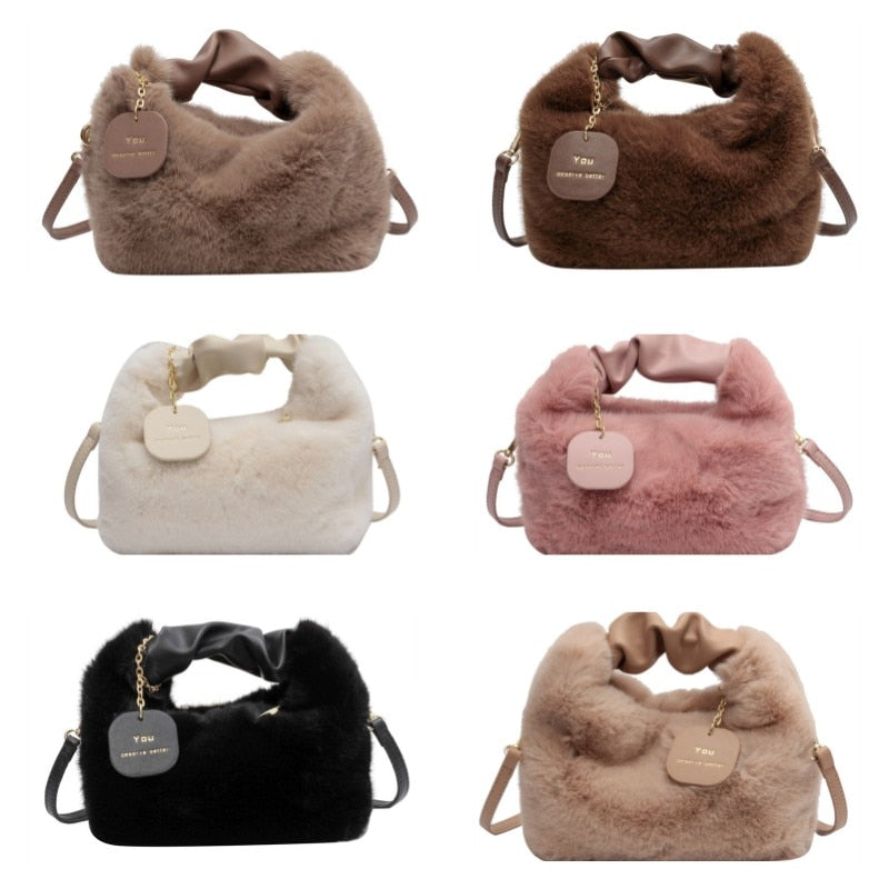 Fluffy Handbag | Deze tas wil je gewoon knuffelen