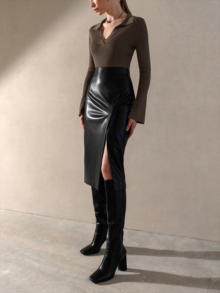 Mina Leather Skirt | Met sexy split