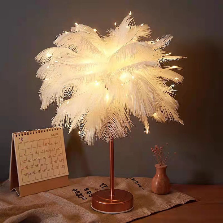 Ostrich Nachtlampje | Excentrieke lamp met veren & rosegouden voet